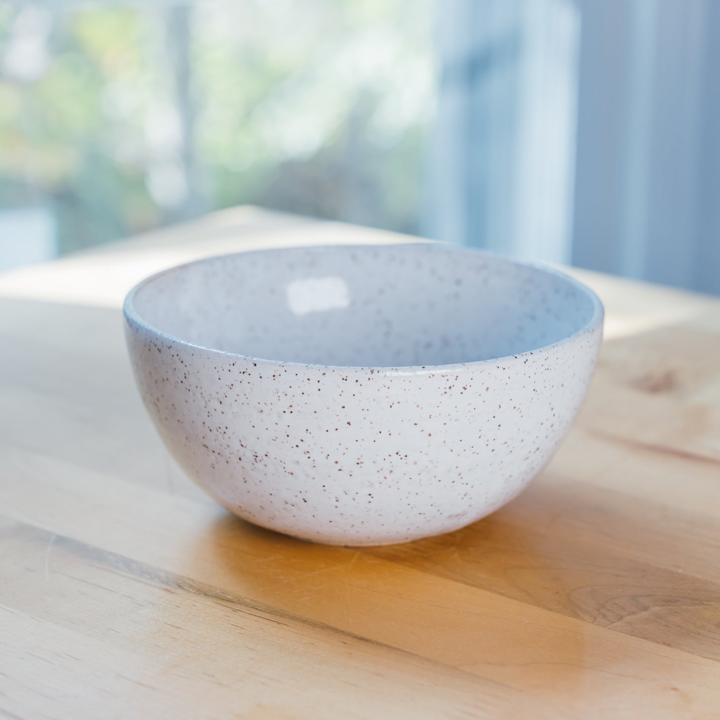 White Medium Bowls (Set of 4)