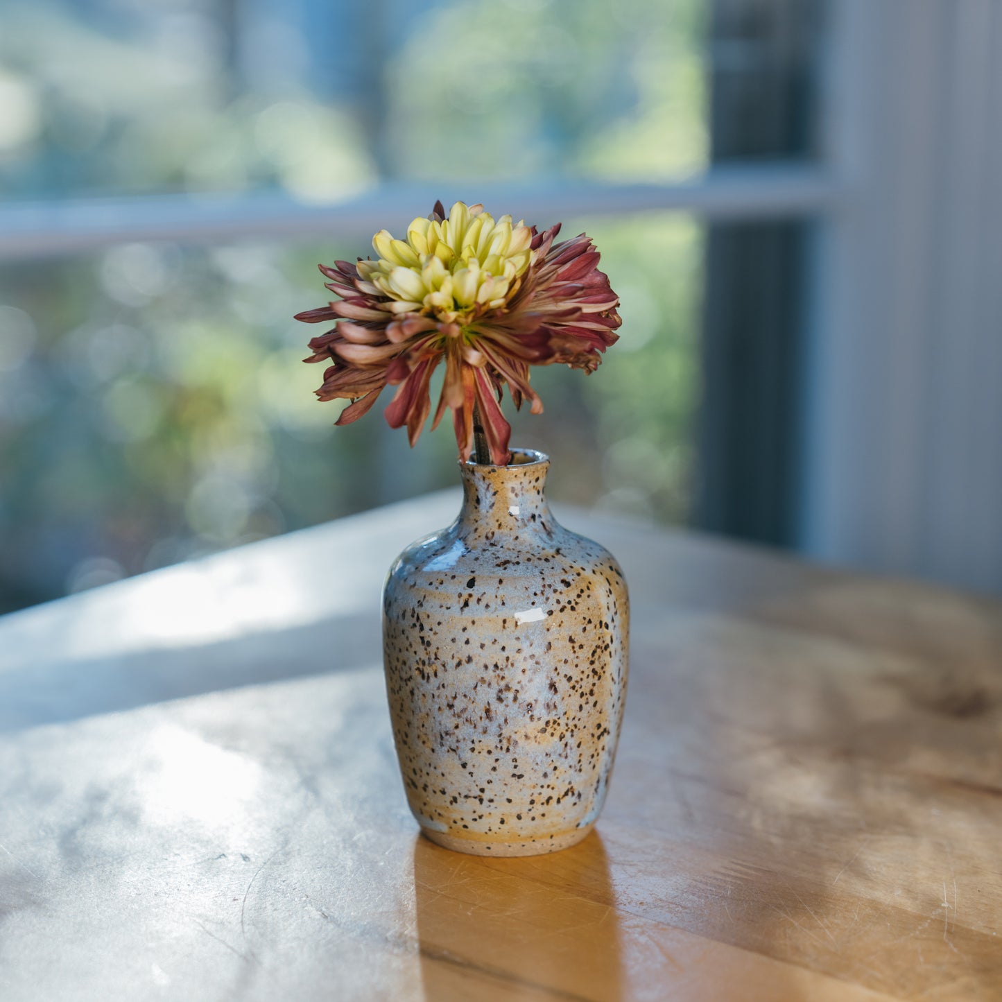 Pebble Beach Bud Vase