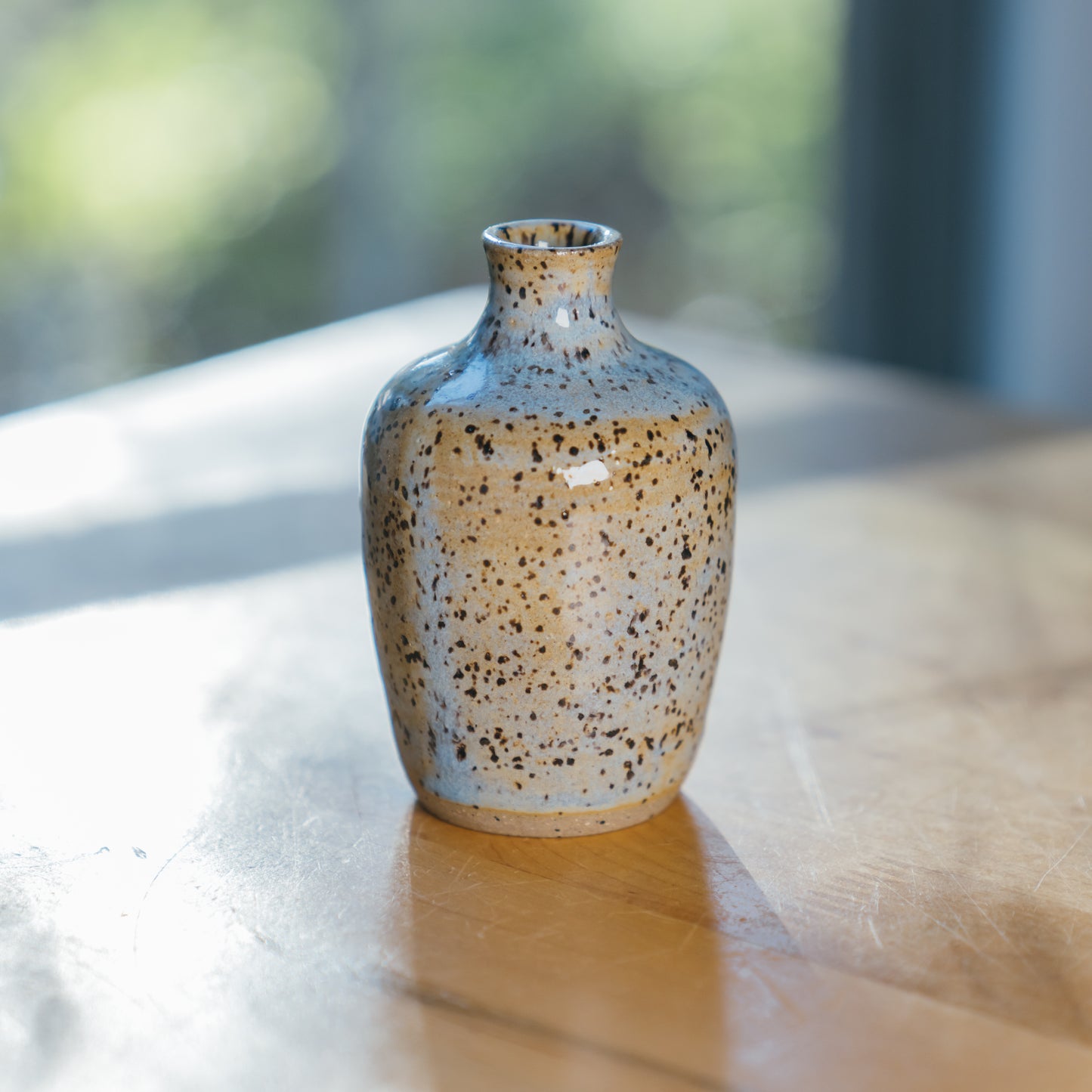 Pebble Beach Bud Vase