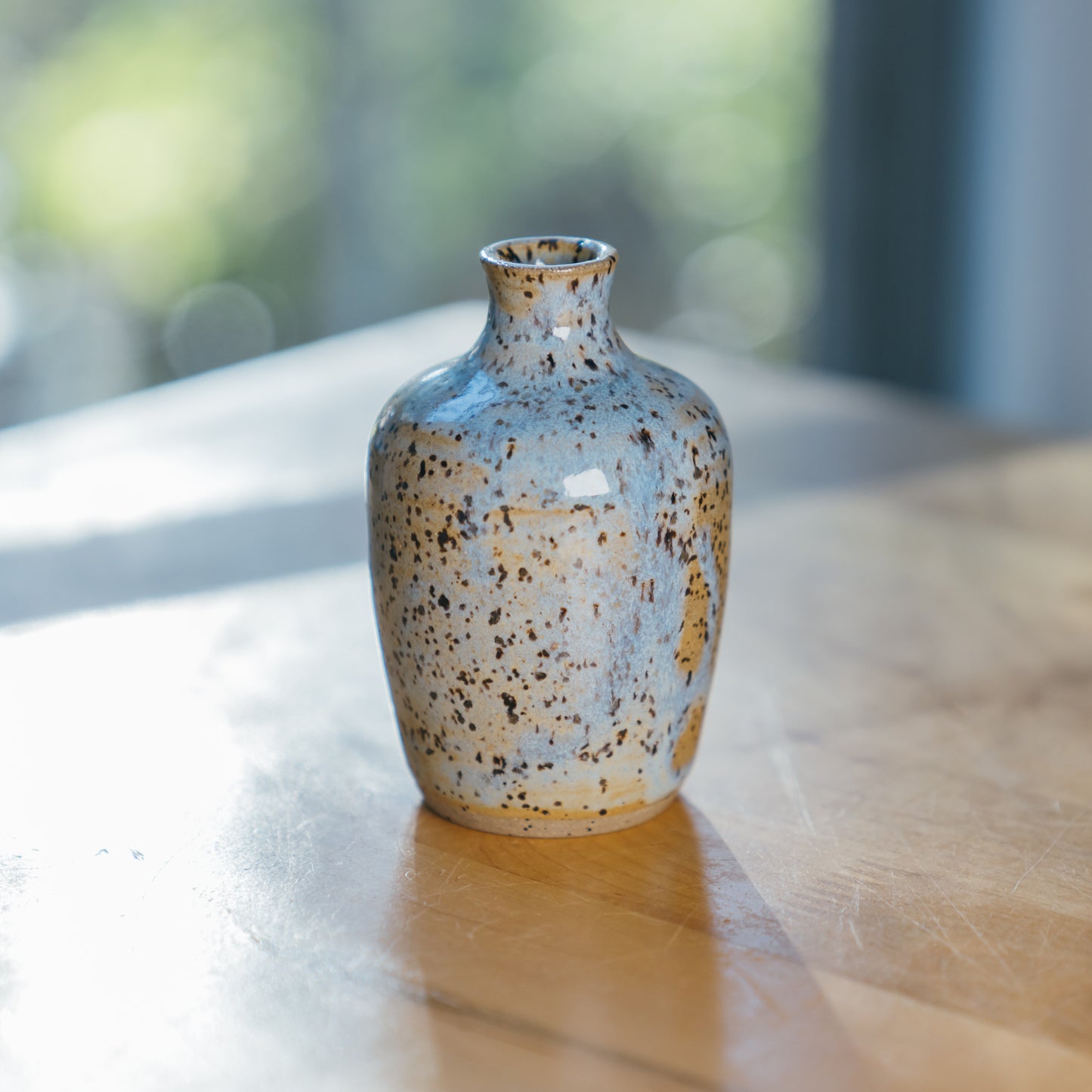 Pebble Beach Bud Vase