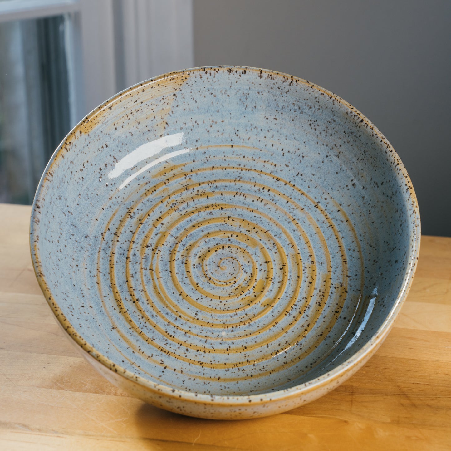 Medium Pebble Beach Serving Bowl